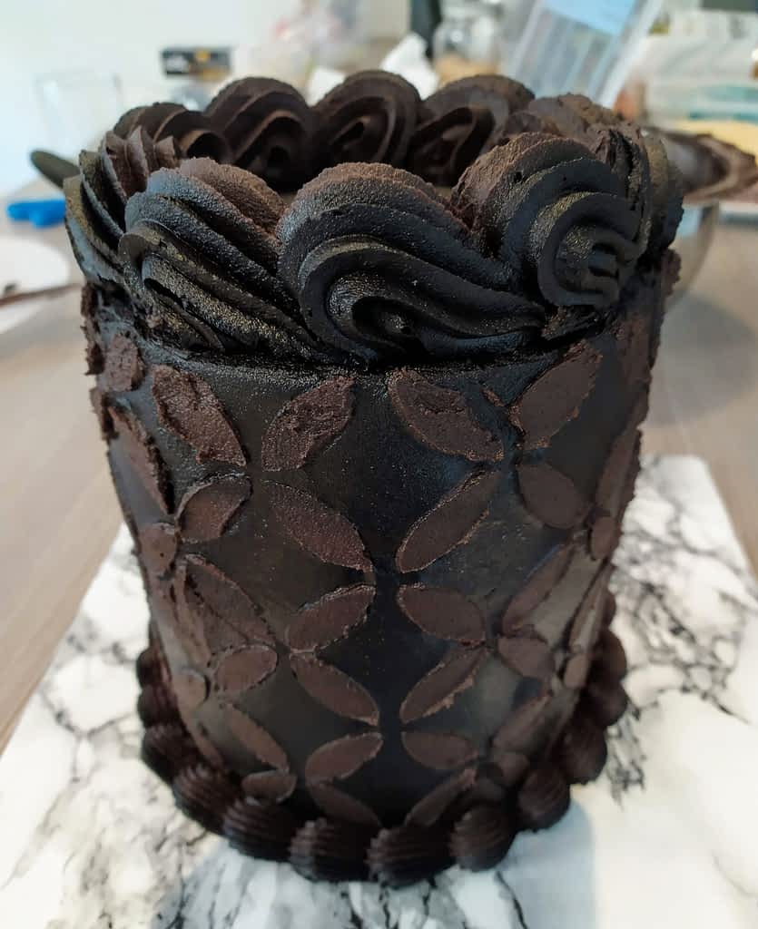 Rich Dark Chocolate Cake Design - CakeLovesMe - Birthday Cakes, Cake Trends, For Men, Piping for Cakes - dark chocolate cake design -