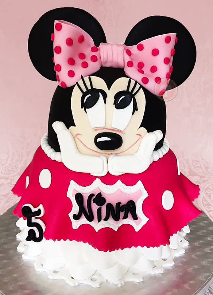 Minnie Mouse Polka Dot Bow Birthday Cake (2) | Baked by Nataleen