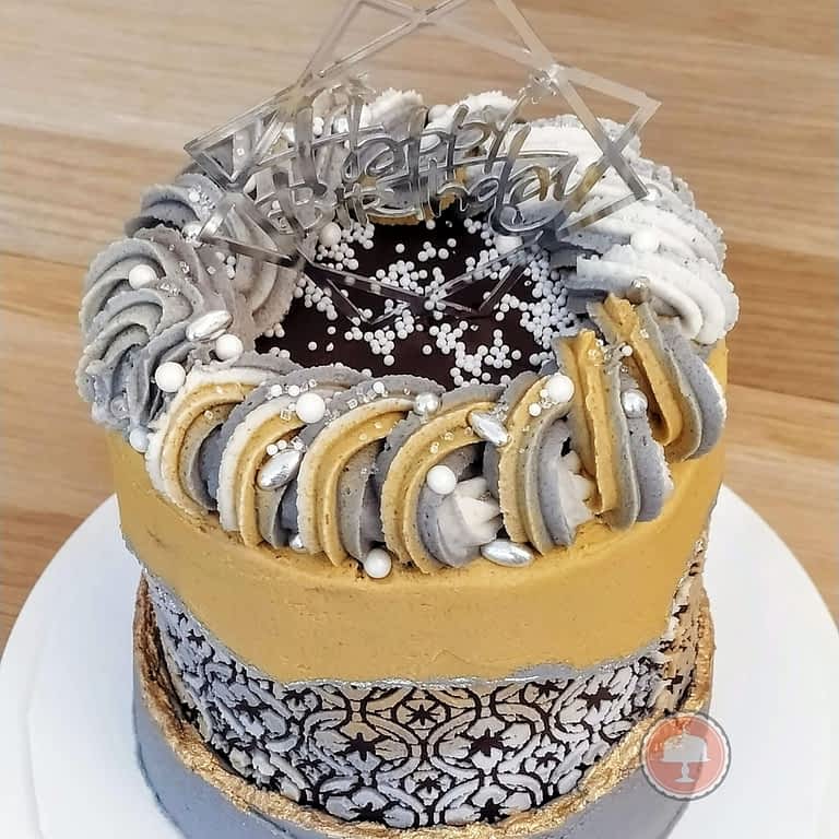 Black x Gold Cake | Birthday Cake Singapore – Honeypeachsg Bakery