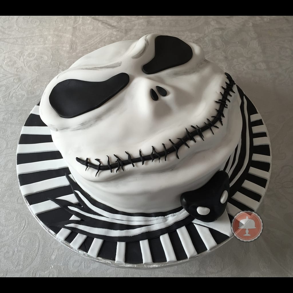 Jack Skellington Cake - Mischievous Nightmare Before Christmas Cake 8 Jack Skellington Cake - Mischievous Nightmare Before Christmas Cake - CakeLovesMe - Halloween Cakes, Fondant Cakes, New Cake Designs! - jack skellington cake - scary | spooky