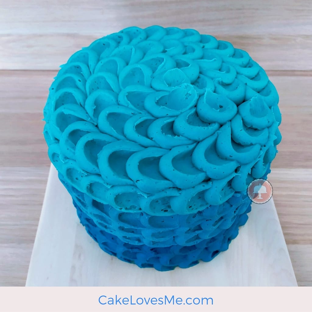 #1 Gone Fishing Cake: Easy Guide for Stunning Results 5 buttercream piping in aqua colors for the gone fishing birthday cake
