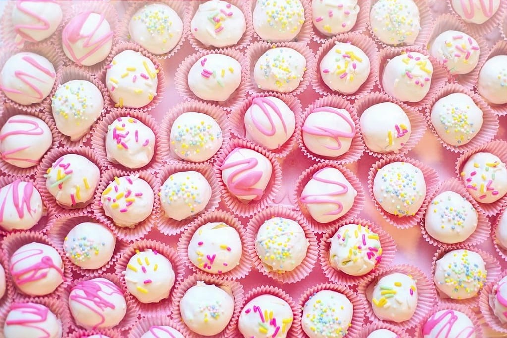 Unlock 15 Essential Cake Baking Tips for Perfect Cakes in 2024 14 Unlock 15 Essential Cake Baking Tips for Perfect Cakes in 2024 - CakeLovesMe - Cake Baking Tips and Tricks - cake baking tips -