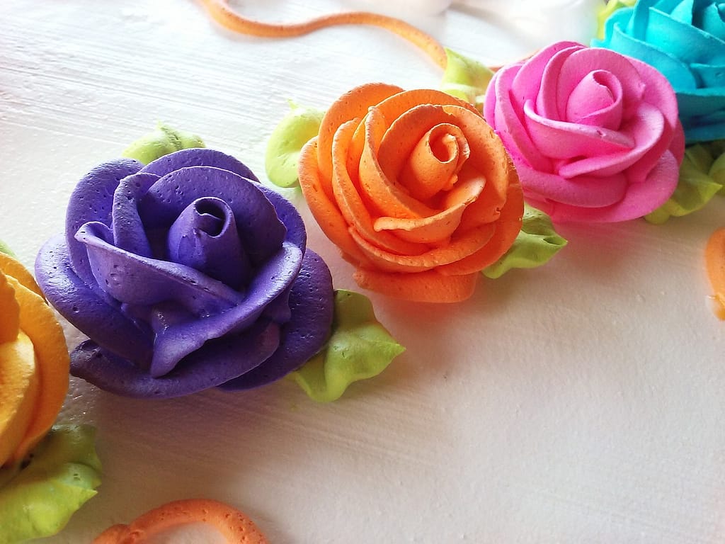 Top 50 Baking & Cake Decorating Struggles 9 cake decorating struggles