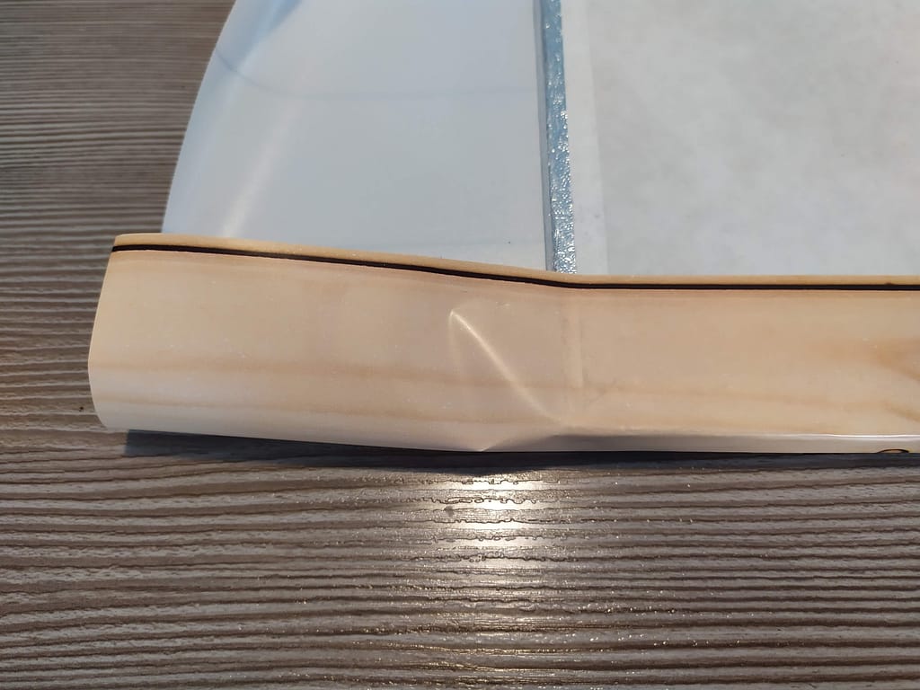 DIY Cake Board - How-To Cover Cake Boards Easily 26 DIY Cake Board - How-To Cover Cake Boards Easily - CakeLovesMe - Cake Baking Tips and Tricks - diy cake board -