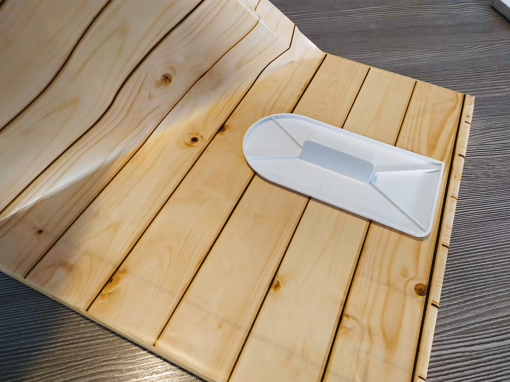 DIY Cake Board - How-To Cover Cake Boards Easily 34 DIY Cake Board - How-To Cover Cake Boards Easily - CakeLovesMe - Cake Baking Tips and Tricks - diy cake board -