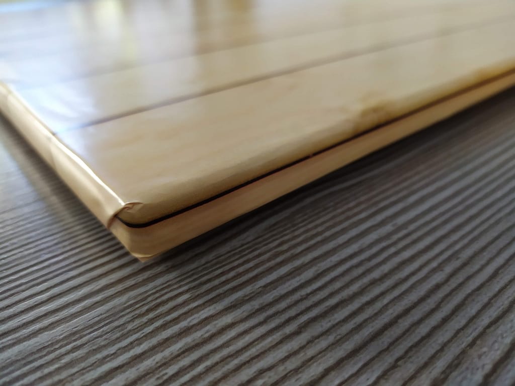 DIY Cake Board - How-To Cover Cake Boards Easily 38 DIY Cake Board - How-To Cover Cake Boards Easily - CakeLovesMe - Cake Baking Tips and Tricks - diy cake board -