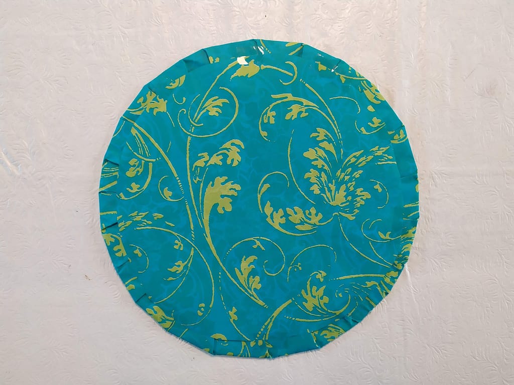 DIY Cake Board - How-To Cover Cake Boards Easily 44 DIY Cake Board - How-To Cover Cake Boards Easily - CakeLovesMe - Cake Baking Tips and Tricks - diy cake board -