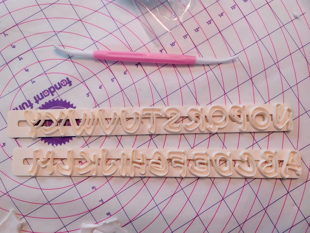 #1 Gone Fishing Cake: Easy Guide for Stunning Results 10 #1 Gone Fishing Cake: Easy Guide for Stunning Results - CakeLovesMe - For Men, Birthday Cakes, Cake Baking Tips and Tricks, Piping for Cakes - gone fishing cake - buttercream | fondant cake toppers | gone fishing cake