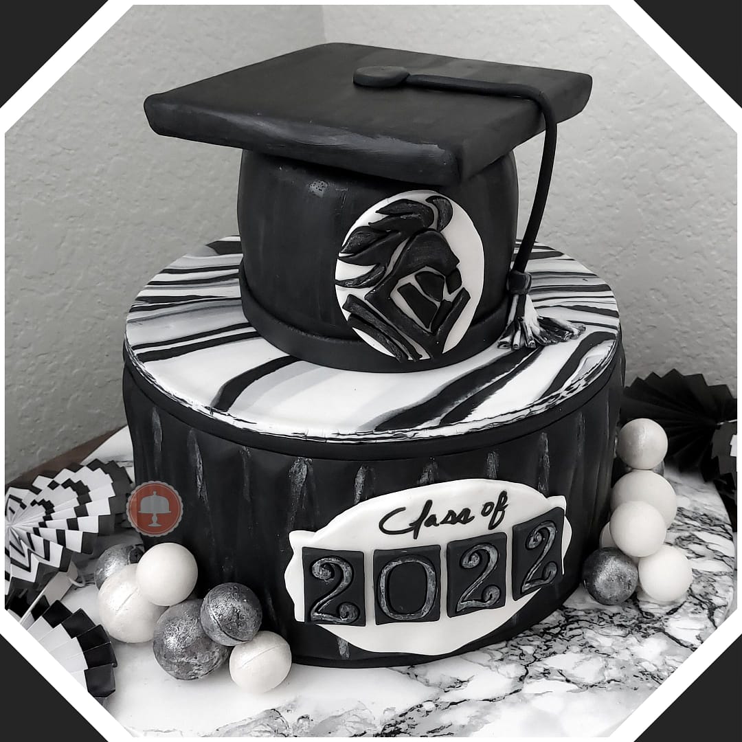 Classic 2022 Graduation Cake Design 11 2022 graduation cake ideas fully covered fondant cake