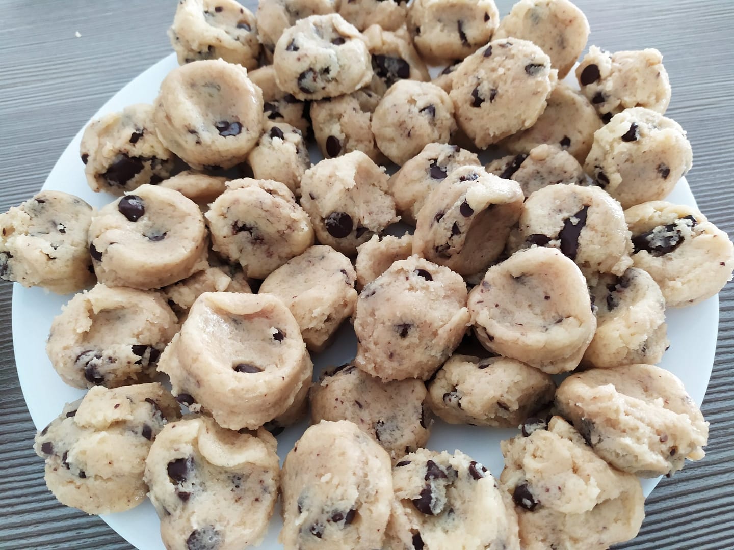 Favorite Chocolate Chip Cookies - Recipe 6 Favorite Chocolate Chip Cookies - Recipe - CakeLovesMe - New Cake Designs!, Recipes - chocolate chip cookies -