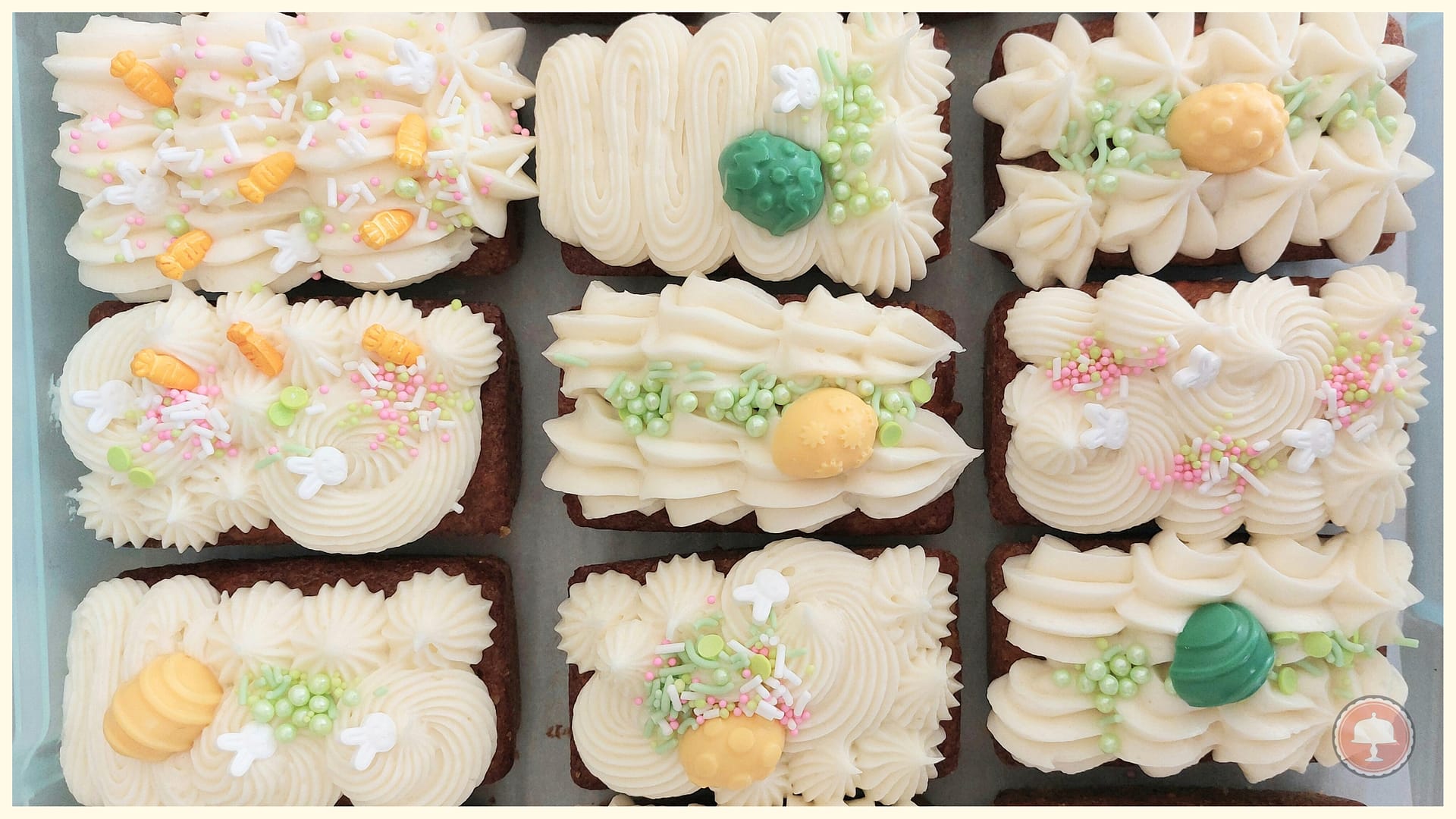 tasty mini carrot cakes