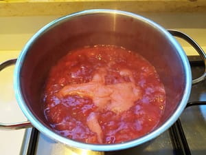 Easy Strawberry Cake Filling Recipe: How To Guide 10 Easy Strawberry Cake Filling Recipe: How To Guide - CakeLovesMe - Recipes, Cake Baking Tips and Tricks - strawberry cake filling -