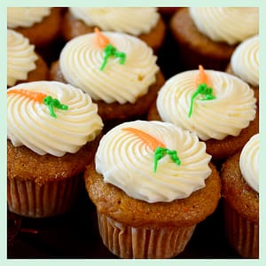 Delicious Mini Carrot Cake Loaves - Recipe 10 Delicious Mini Carrot Cake Loaves - Recipe - CakeLovesMe - Cake Trends, New Cake Designs!, Piping for Cakes, Recipes - mini carrot cake loaves - cake recipe