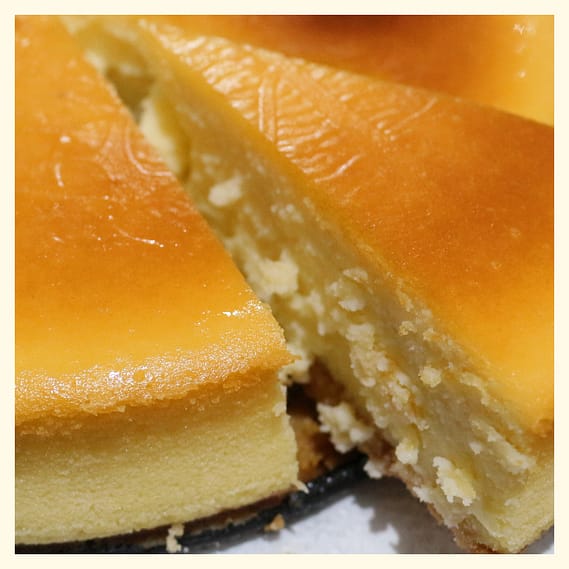 Classic-New-York-Style-Cheesecake-Recipe classic new york style cheesecake recipe