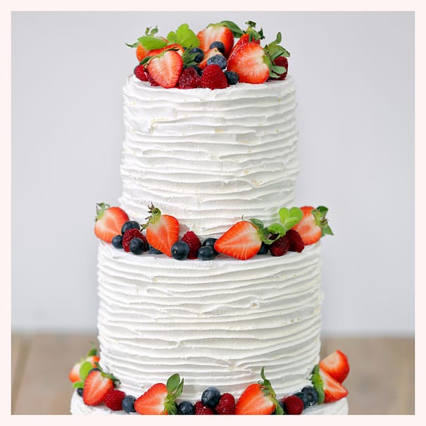 Top-Cake-Trends-of-2024-Instagram-5-1 11 Top Cake Trends of 2024 - Popular Designs - CakeLovesMe - Cake Trends, Special Occasion Cakes - top cake trends of 2024 -