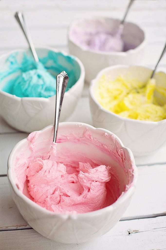 Top 50 Baking & Cake Decorating Struggles 10 Top 50 Baking & Cake Decorating Struggles - CakeLovesMe - New Cake Designs! - cake decorating struggles -