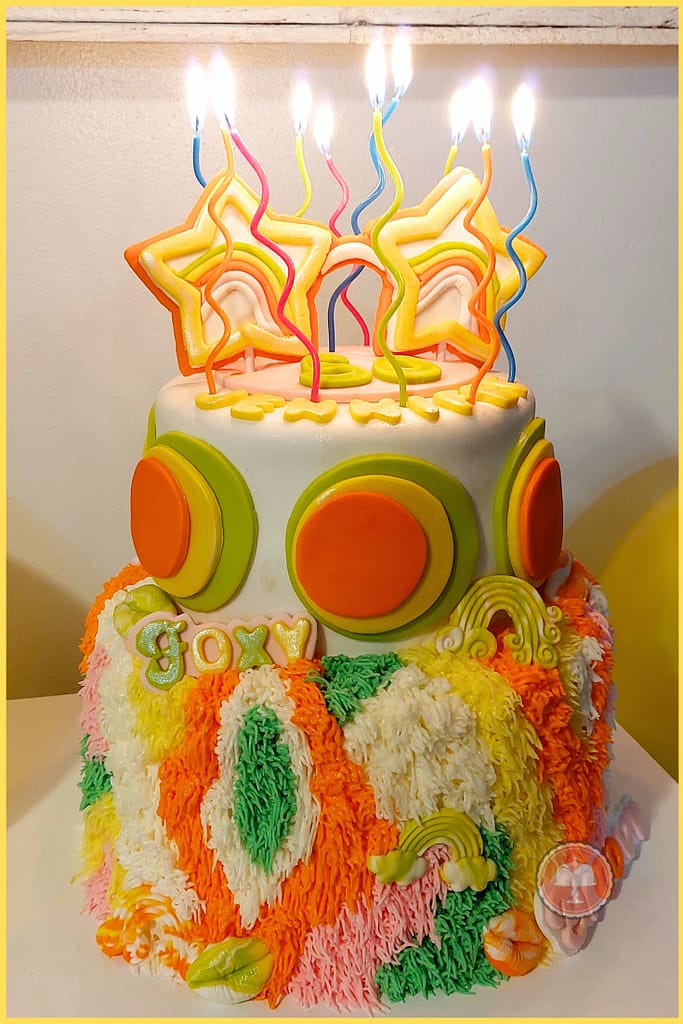 Groovy 70s Themed Cake: How To Design 25 70's Birthday Cake Ideas fondant cake eggless lemon curd