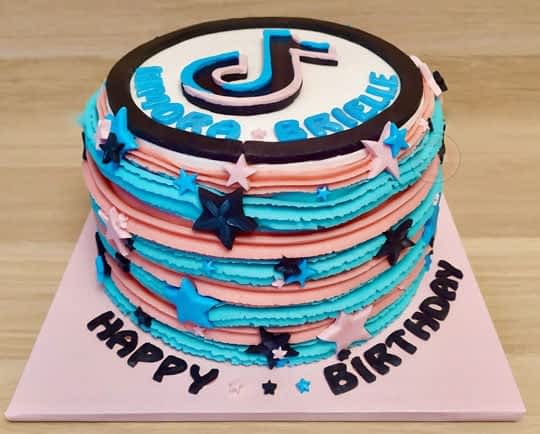 DIY Cake Board - How-To Cover Cake Boards Easily - CakeLovesMe - New!, Cake Baking Tips and Tricks - diy cake board -
